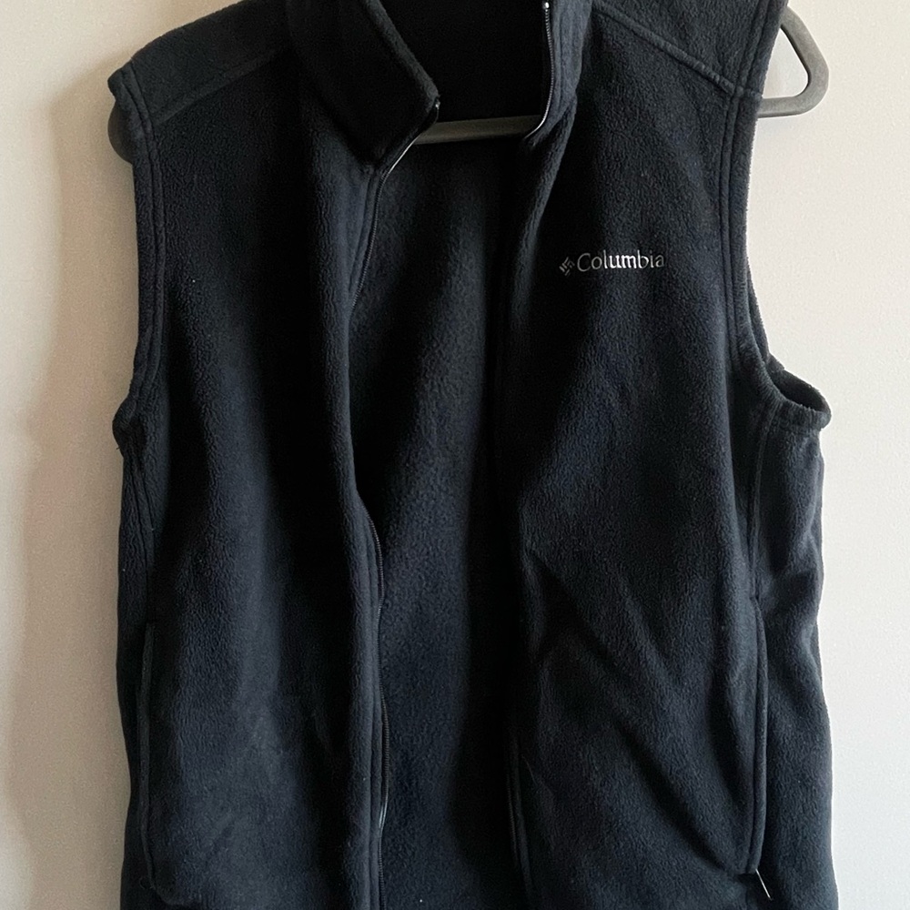 Columbia Men's Black Fleece Vest